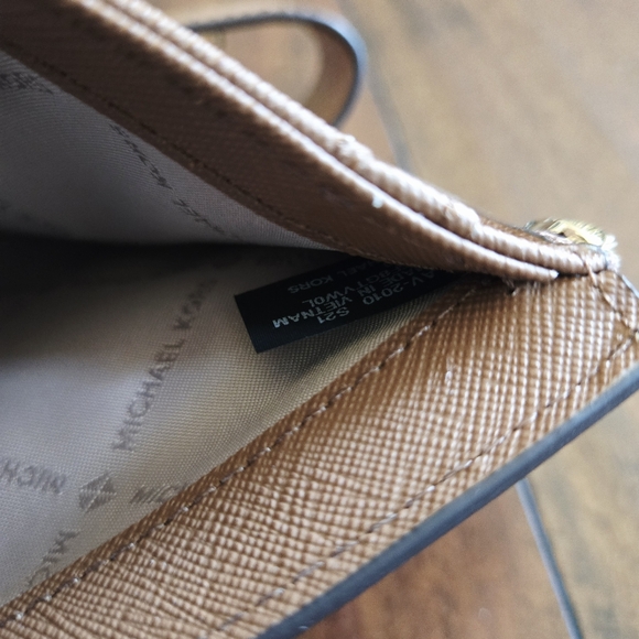 Michael Kors Jet Set Travel Large Double Zip Phone Wallet Wristlet Brown Luggage - Picture 8 of 12